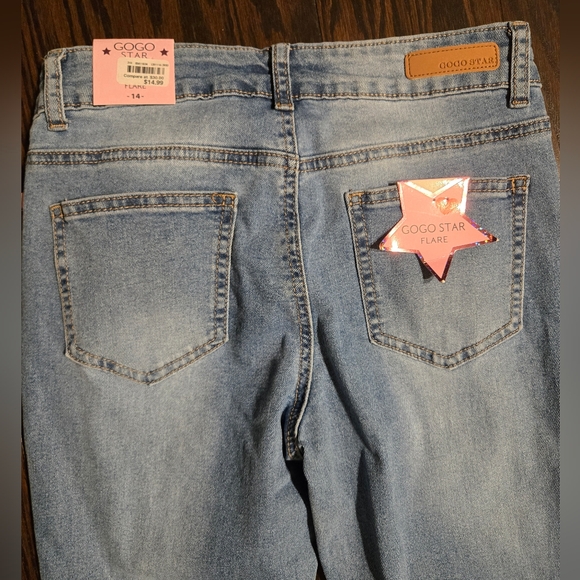 Girls Gogo Star Crochet Textured Denim Flare Pants Jeans Size 14 NWT - Picture 10 of 11